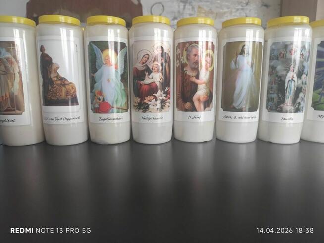 Znicze 7 dniowe z motywem religijnym. 12 sztuk.