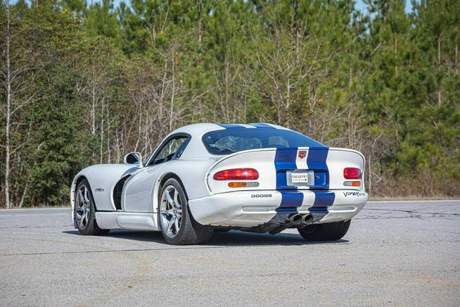 Dodge Viper GTS Kolekcjonerski rocznik 1997 Brutalna Moc V10