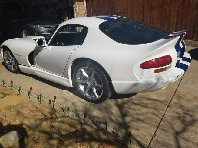 Dodge Viper GTS Kolekcjonerski rocznik 1997 Brutalna Moc V10
