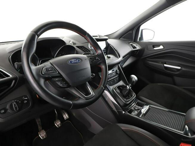 Ford Kuga skóra/alcantara bi-xenon navi grzane fotele klima auto grzana kierowni