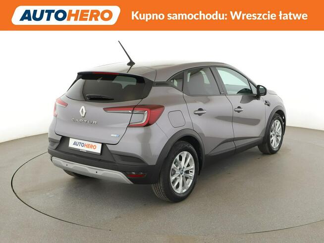 Renault Captur HEV niski przebieg automat PDC tempomat FullLED