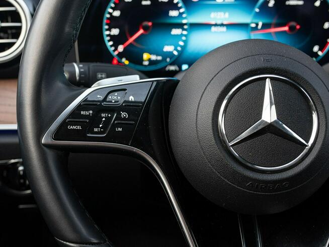 Mercedes E 220 GD2T409#220 d Avantgarde Podgrz.f Ambient Drewno Salon PL VAT23%