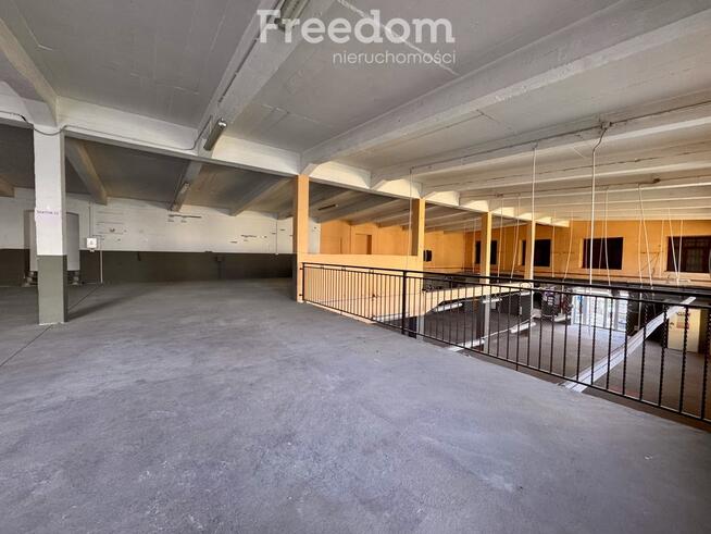 700 m² - wielofunkcyjny lokal w placem i magazynem