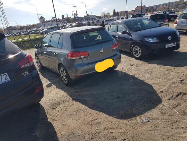 Sprzedam Golf 6 1,6 MPI 8 V z gazem