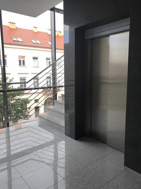 Nowoczesne 3-pok 50,5 m² w centrum | POW24 | Winda| Parking