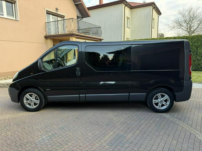 Opel Vivaro 2.5CDTI Automat Long Dubel Dźwig Żuraw L2H1 Klima Navi Hak
