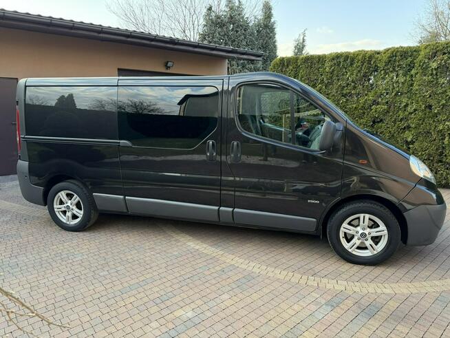 Opel Vivaro 2.5CDTI Automat Long Dubel Dźwig Żuraw L2H1 Klima Navi Hak