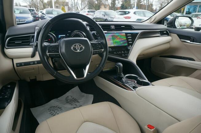Toyota Camry 2.5 Hybrid 177 KM Executive e-CVT Salon PL Faktura Vat 23% WI541KV