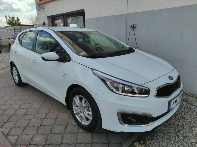 Kia Cee'd FL, 1-Właściciel, Krajowy, 1.6 GDI 135KM, bez turbo, 6-biegów, 5-drzwi
