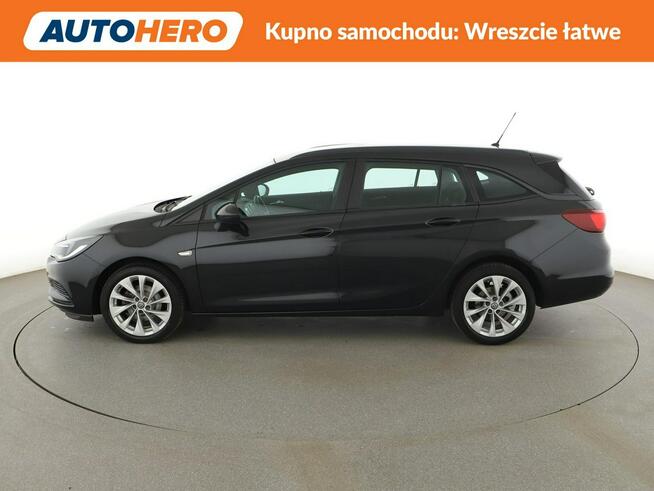 Opel Astra niski przebieg PDC grzane fotele+kier. klima-auto.