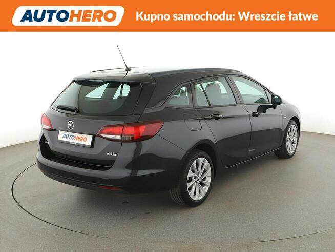 Opel Astra niski przebieg PDC grzane fotele+kier. klima-auto.