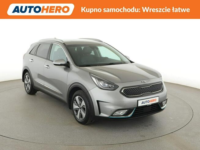 Kia Niro PHEV navi grzane fotele kamera hak tempomat