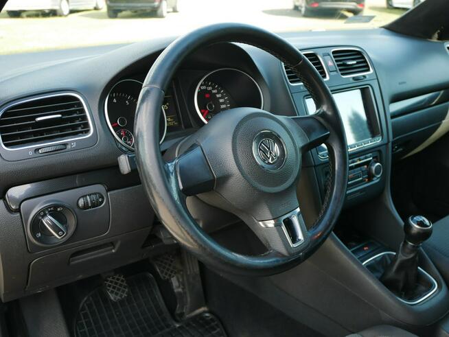 Volkswagen Golf 1.6MPI 102KM Eu5 5 Drzwi -2xKlimatr -Navi +Opony lato