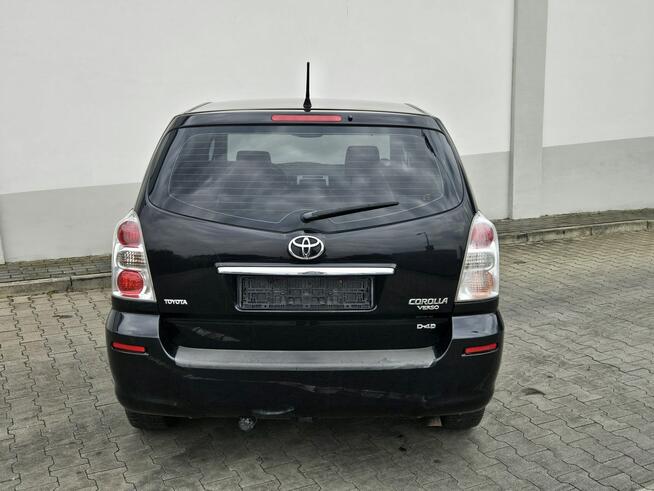 Toyota Corolla Verso 7 osób Kamera 360 Nawigacja