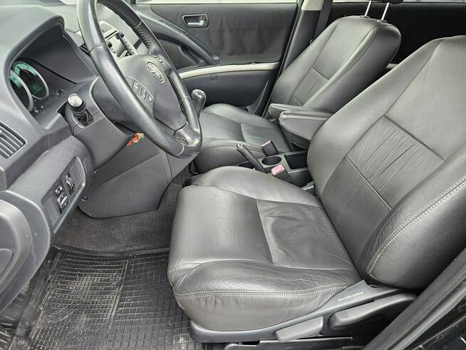 Toyota Corolla Verso 7 osób Kamera 360 Nawigacja