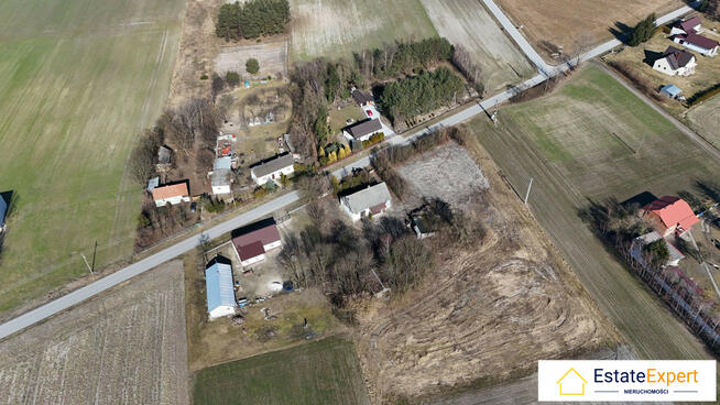 Działka budowlana zabudowana z budynkiem mieszkalnym -Raszków gm. Jędrzejów