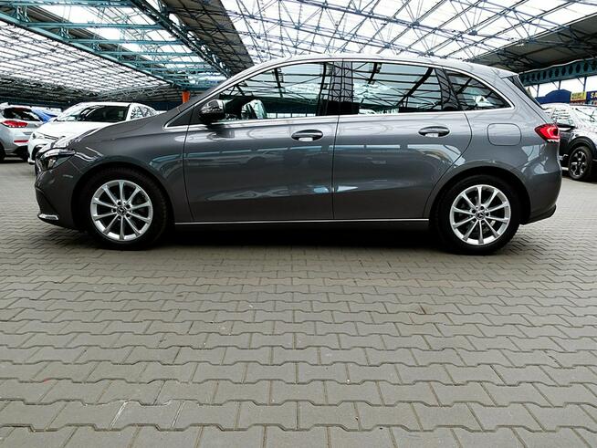 Mercedes B 180 AUTOMAT Led+Skóra+NAVI+Kamera Krajowy ASO GWARANCJA Bezwyp 1WŁ F23%