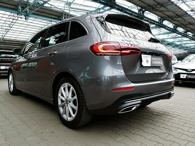 Mercedes B 180 AUTOMAT Led+Skóra+NAVI+Kamera Krajowy ASO GWARANCJA Bezwyp 1WŁ F23%