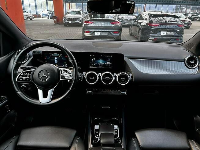 Mercedes B 180 AUTOMAT Led+Skóra+NAVI+Kamera Krajowy ASO GWARANCJA Bezwyp 1WŁ F23%