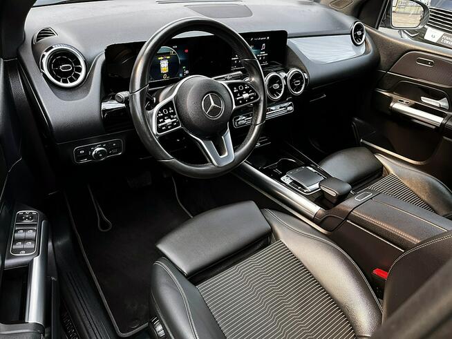 Mercedes B 180 AUTOMAT Led+Skóra+NAVI+Kamera Krajowy ASO GWARANCJA Bezwyp 1WŁ F23%