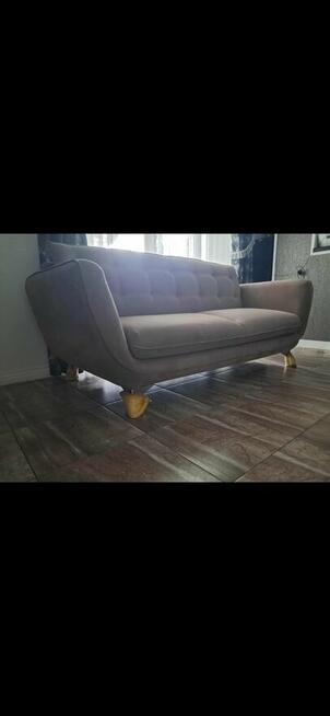 Sprzedam 2 szt sofa 3 osobowa stan. Bd.