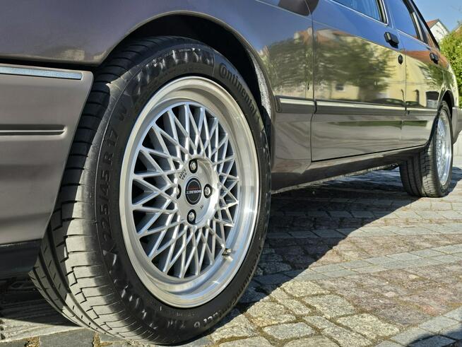 Ford Sierra 2.0i GL Klimatyzacja, Zabytkowy (żółte tablice)