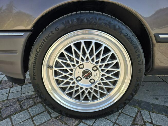 Ford Sierra 2.0i GL Klimatyzacja, Zabytkowy (żółte tablice)