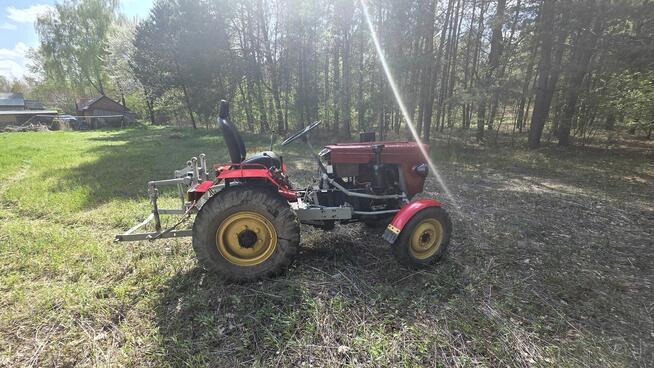 Ciagnik sam c328