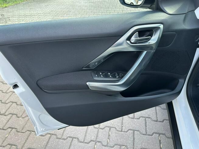 Peugeot 2008 1.2B, Navi, Półskóra, Klimatronic, Ciemne szyby, Stan idealny