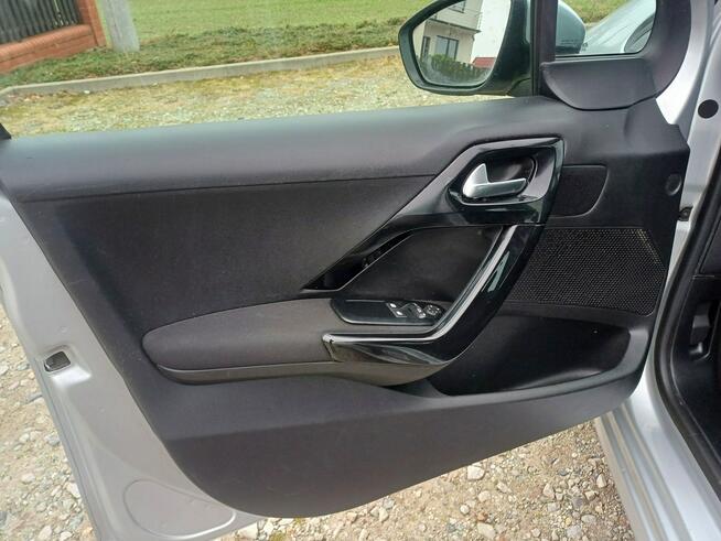 Peugeot 208 1.6 HDi 92KM