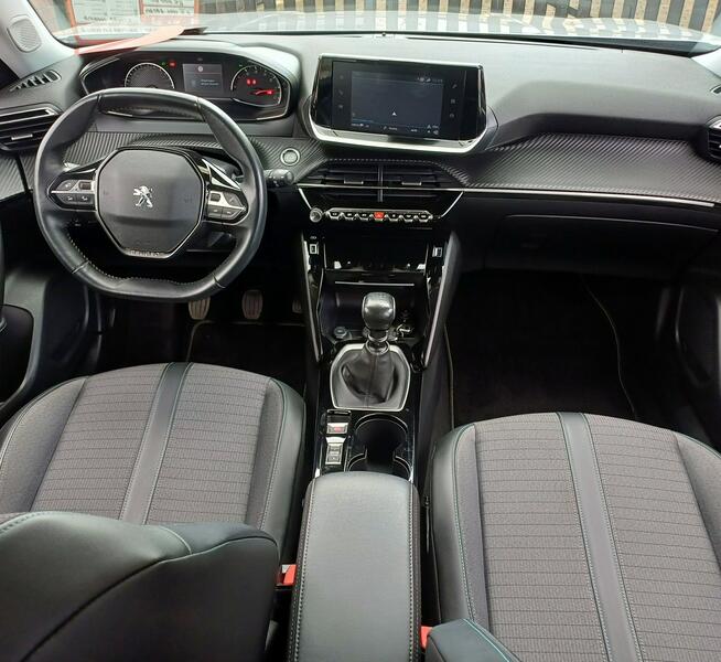Peugeot 2008 1.5 BlueHDI Navi Kamera Cofania