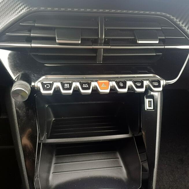 Peugeot 208 1.2 Benzyna