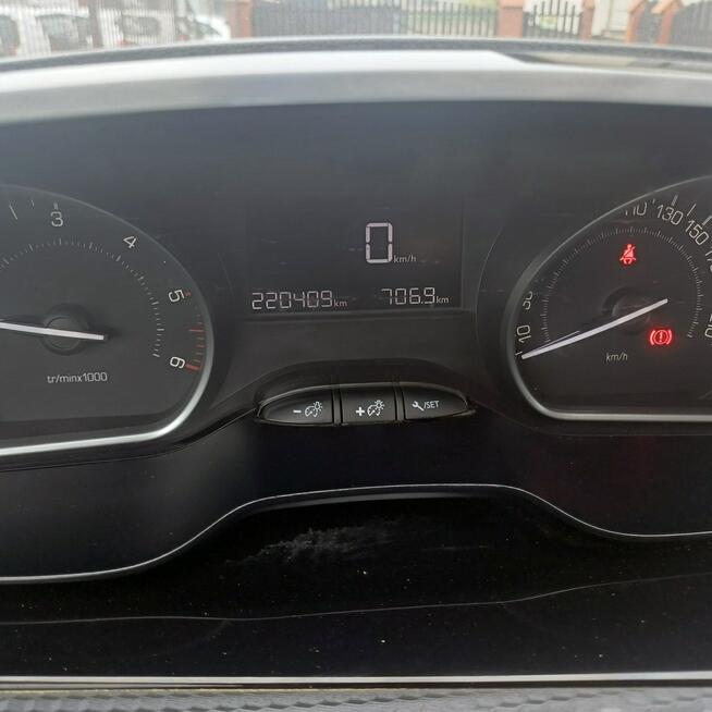 Peugeot 2008 1.6 BlueHDi 100KM