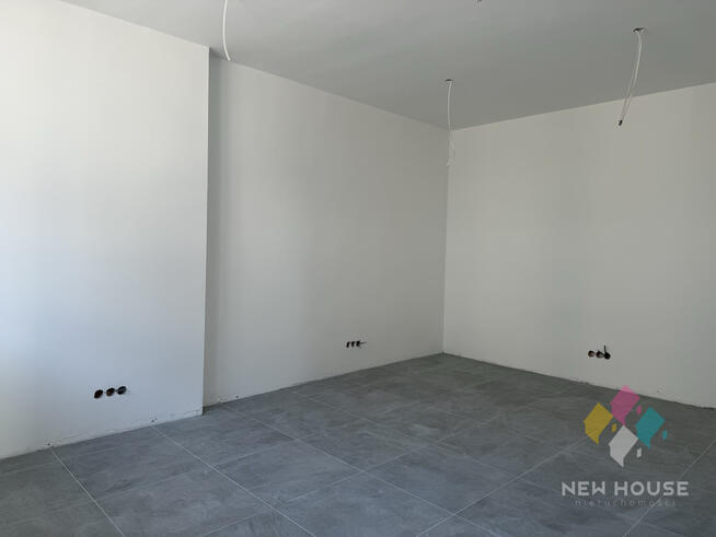 Biurowiec po remoncie 350 m2, bd lok.