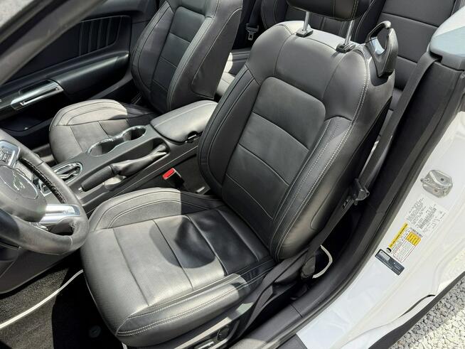 Ford Mustang Skórzana tapicerka, Podgrzewane wentylowane fotele, LED, Kamera cofani