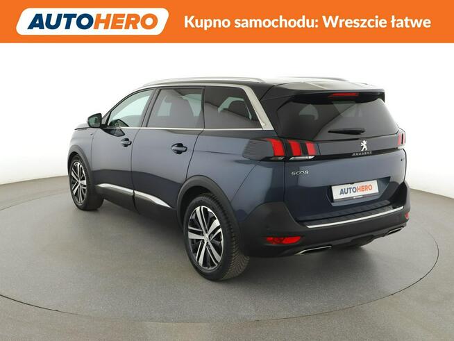 Peugeot 5008 7 os. automat full LED panorama skóra/alcantara navi virtual cocpit ka