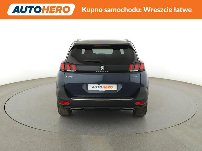 Peugeot 5008 7 os. automat full LED panorama skóra/alcantara navi virtual cocpit ka