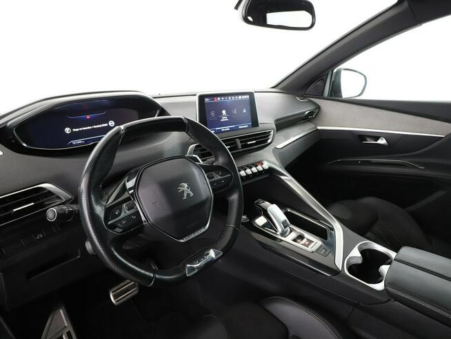 Peugeot 5008 7 os. automat full LED panorama skóra/alcantara navi virtual cocpit ka