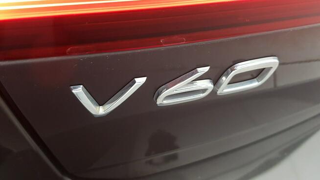Volvo V60 B4 D Core ! Z Polskiego Salonu ! Faktura Vat !