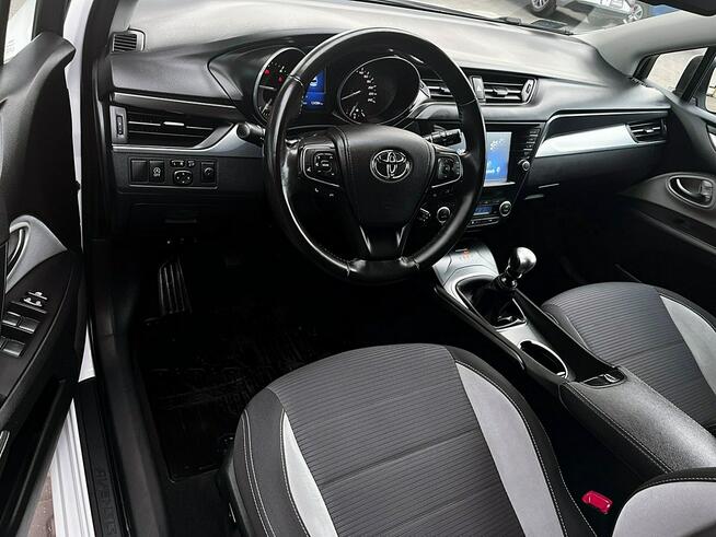 Toyota Avensis FUllLED+Kamera+Tempomat GWARANCJA Iwł Kraj BEZWYPADKO Serwisowany F23%