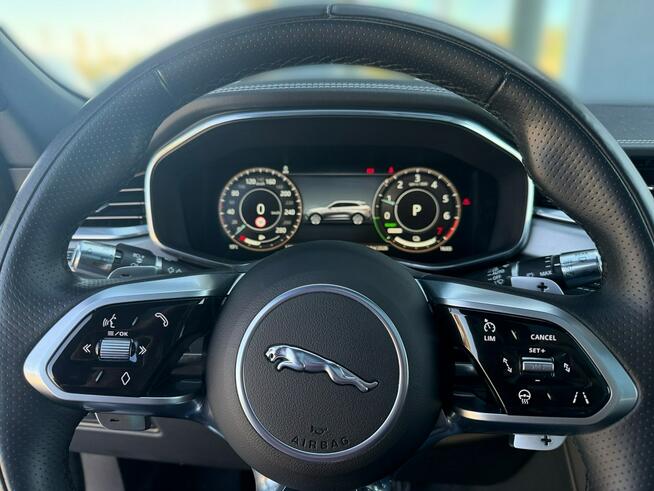 Jaguar F-PACE 4x4 skóra el.fotele WEBASTO acc FUL LED kamery 360 wentylacja MAX OP