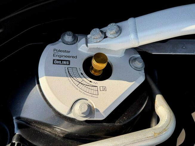 Volvo XC 60 POLESTAR panorama 4x4 kamera acc blis skora hak el.klapa MAX OPCJA