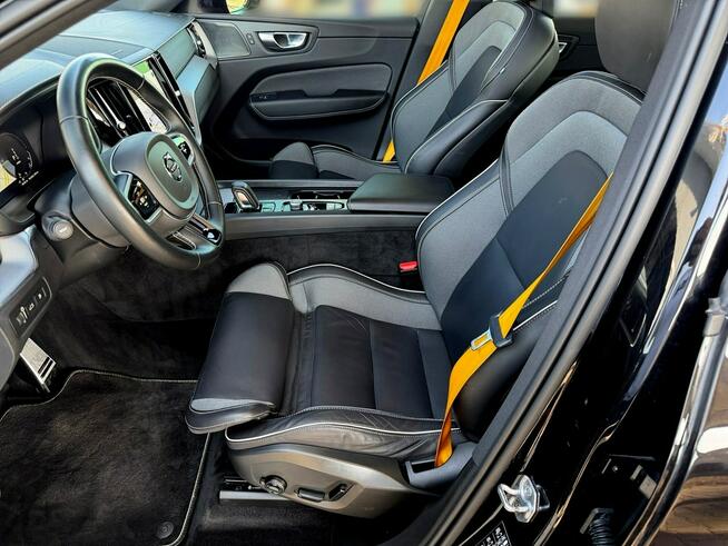 Volvo XC 60 POLESTAR panorama 4x4 kamera acc blis skora hak el.klapa MAX OPCJA