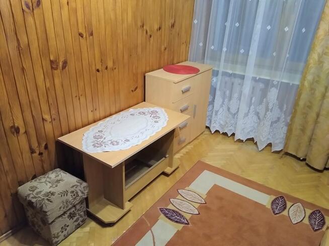 Piastowska 3, Michałów, jasny pokój 10 m2
