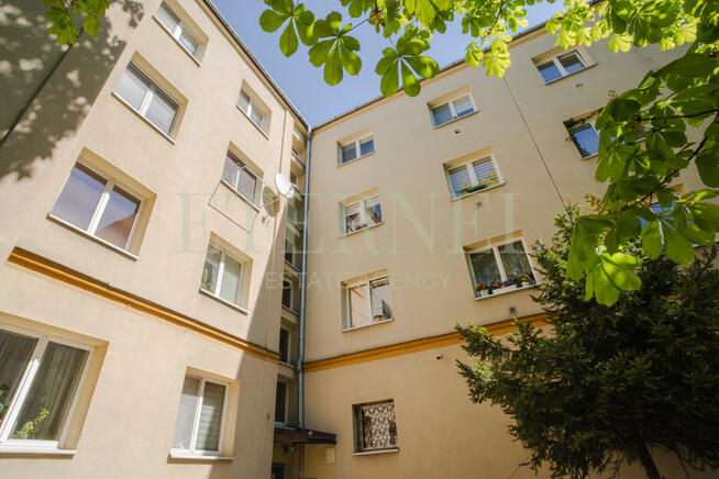 Kawalerka po remoncie, ul. Mogilska 71 - Cystersów