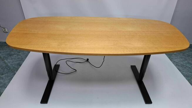 Biurko z el. reg. wysokości Kinnarps 180x80 buk naturalny