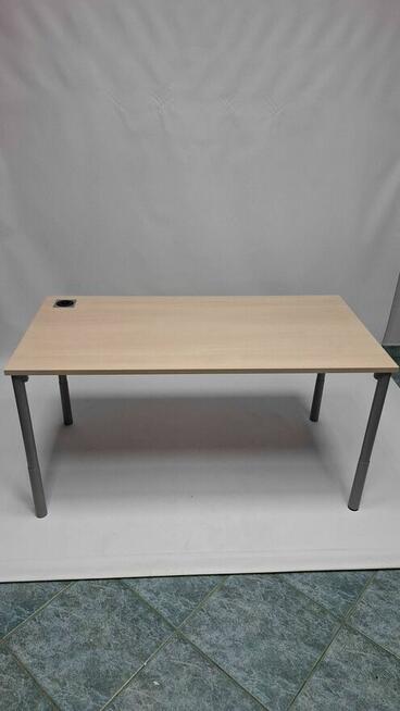Biurko proste Martela 140x70 orzech rockford