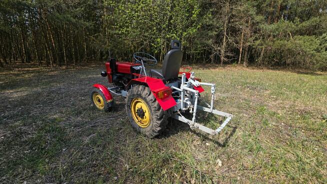 Ciagnik sam c328