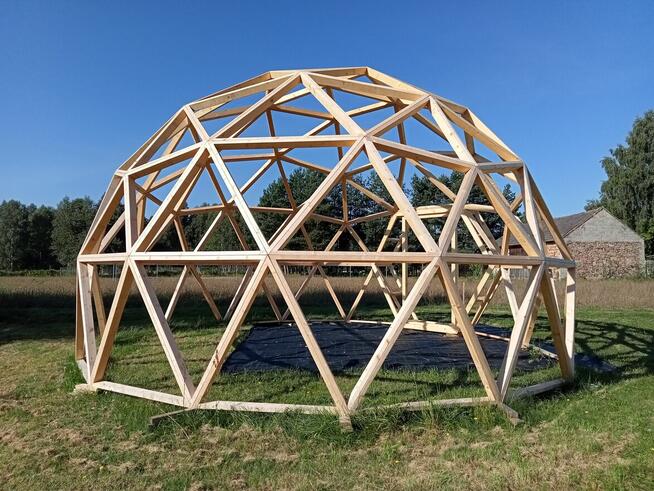 Kopuła geodezyjna 35m2. Konstrukcja pod glamping. OFF GRID.