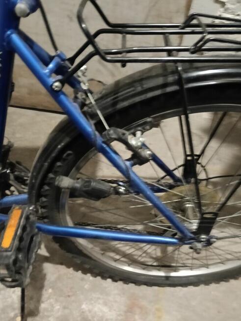 Rower dziecięcy marki Best, model Junior City 8-speed.